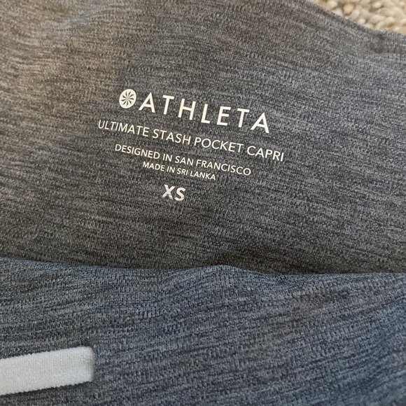 Athleta Ultimate Stash Pocket Capri - Picture 3 of 4
